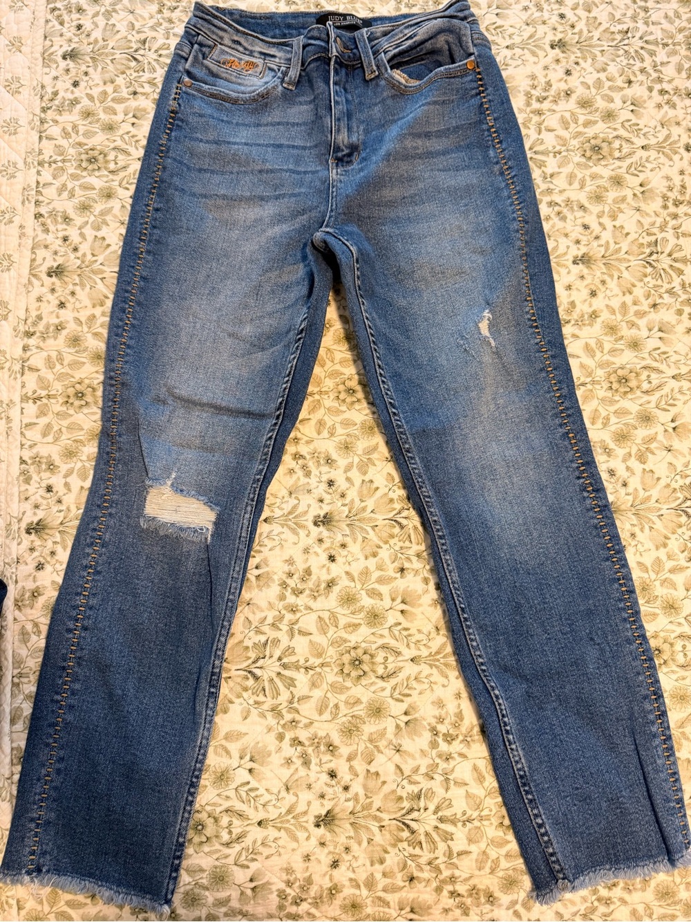 Judy Blue Medium Blue Distressed Straight Leg Jeans